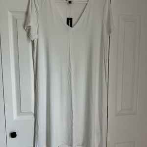 NWT Express White V-Neck T-shirt Dress